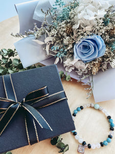 Flowers and gifts, islandwide delivery. Birthday, Anniversary, we got you covered! 