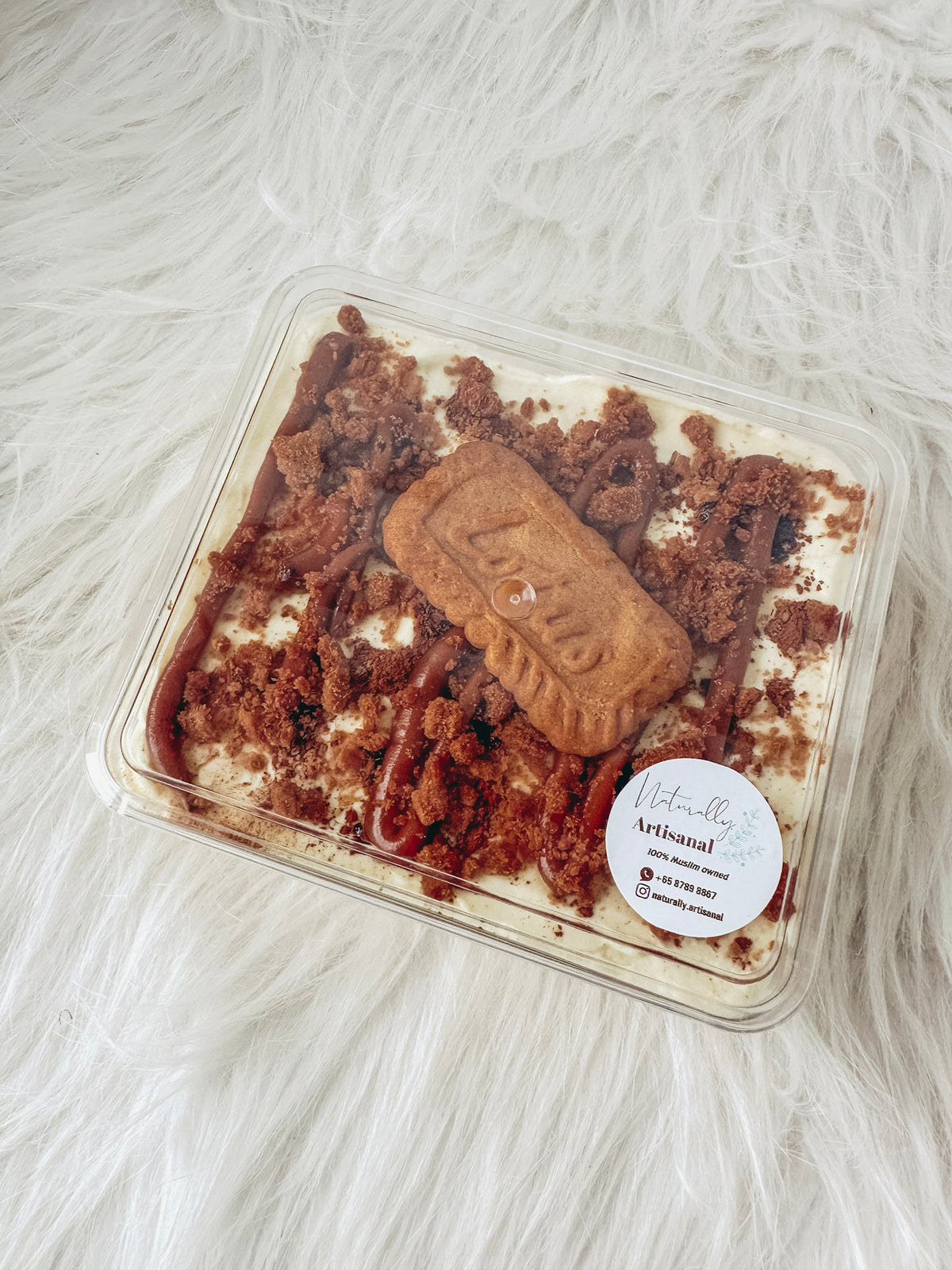 Tiramisu (Biscoff) Cake + Preserved Bouquet Bundle