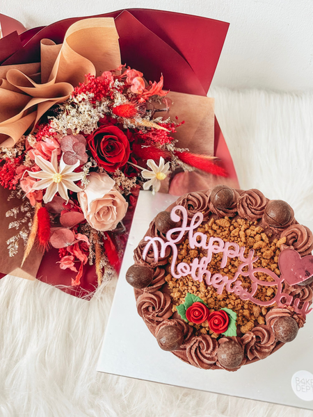 Mother’s Day Hazelnut Ice Cream Cake & Flower Bundle (5”)