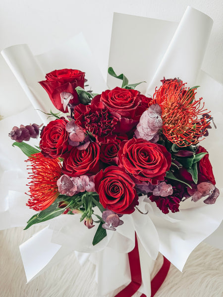 Promise in Bloom- 12 stalks fresh roses (Red)