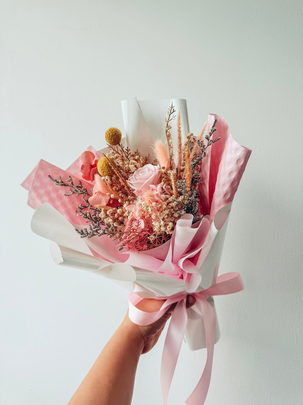 [Preserved] Blush Whisper Preserved Bouquet