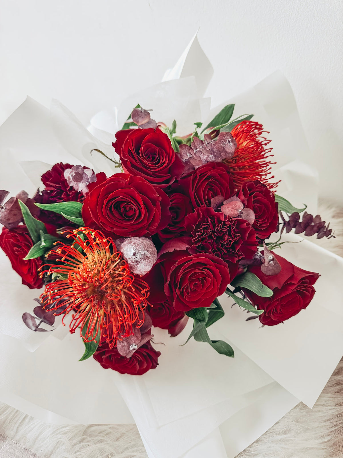 Promise in Bloom- 12 stalks fresh roses (Red)