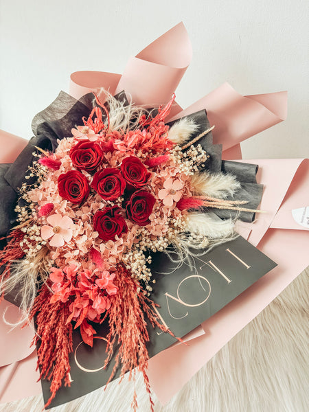[Preserved} Ever After- 6 Stalks Preserved Roses Bouquet