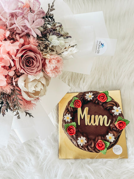 Preserved Flowers Bouquet with Rocky Road Icecream Cake (MD)