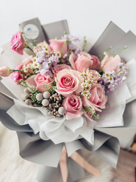 Promise in Bloom- 12 stalks fresh roses (Pink)