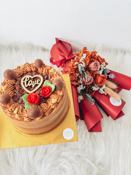 Mini Chocolate Valentine Icecream cake Bundle