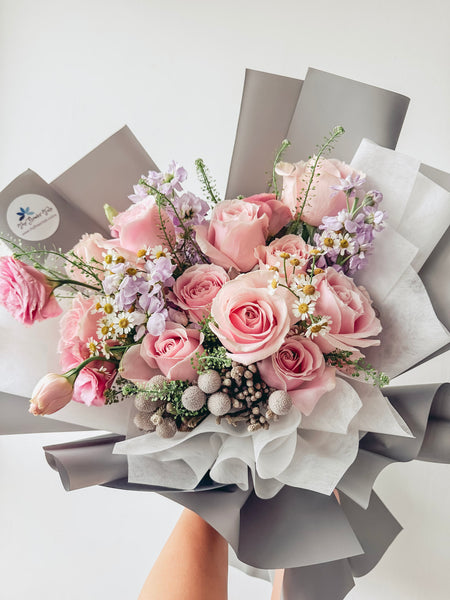 Promise in Bloom- 12 stalks fresh roses (Pink)