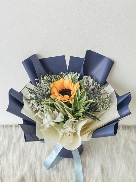Golden Grace Graduation Bouquet