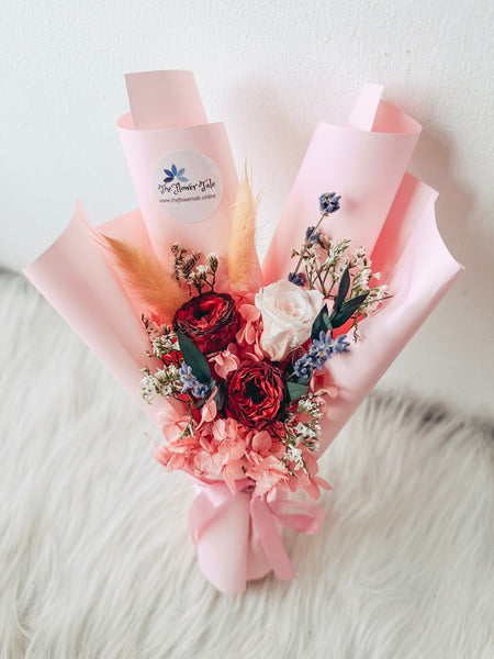 Mini Chocolate Valentine Icecream cake Bundle