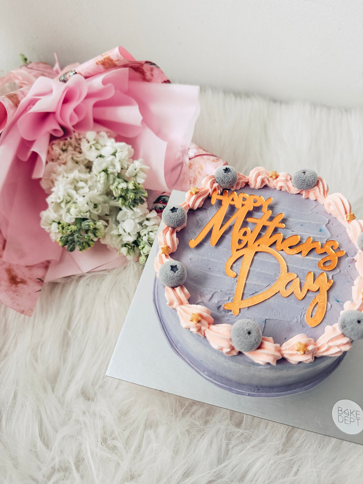 Mother’s Day Açaí Ice Cream Cake & Flower Bundle (5”)