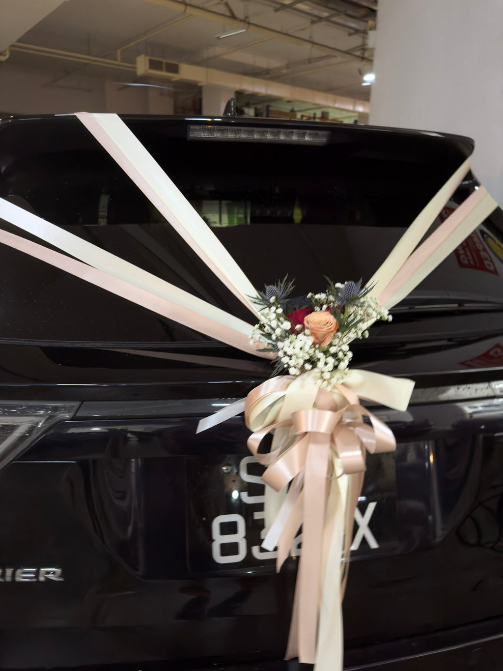 Wedding Car (Maroon with White & Champagne)