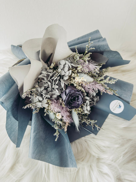 1 stalk preserved rose bouquet (Shimmer Midnight Blue)