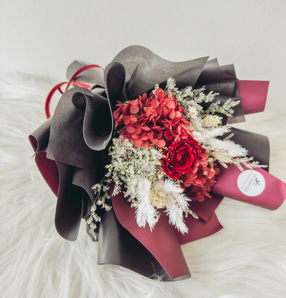 1 stalk preserved rose bouquet (Shimmer Red)