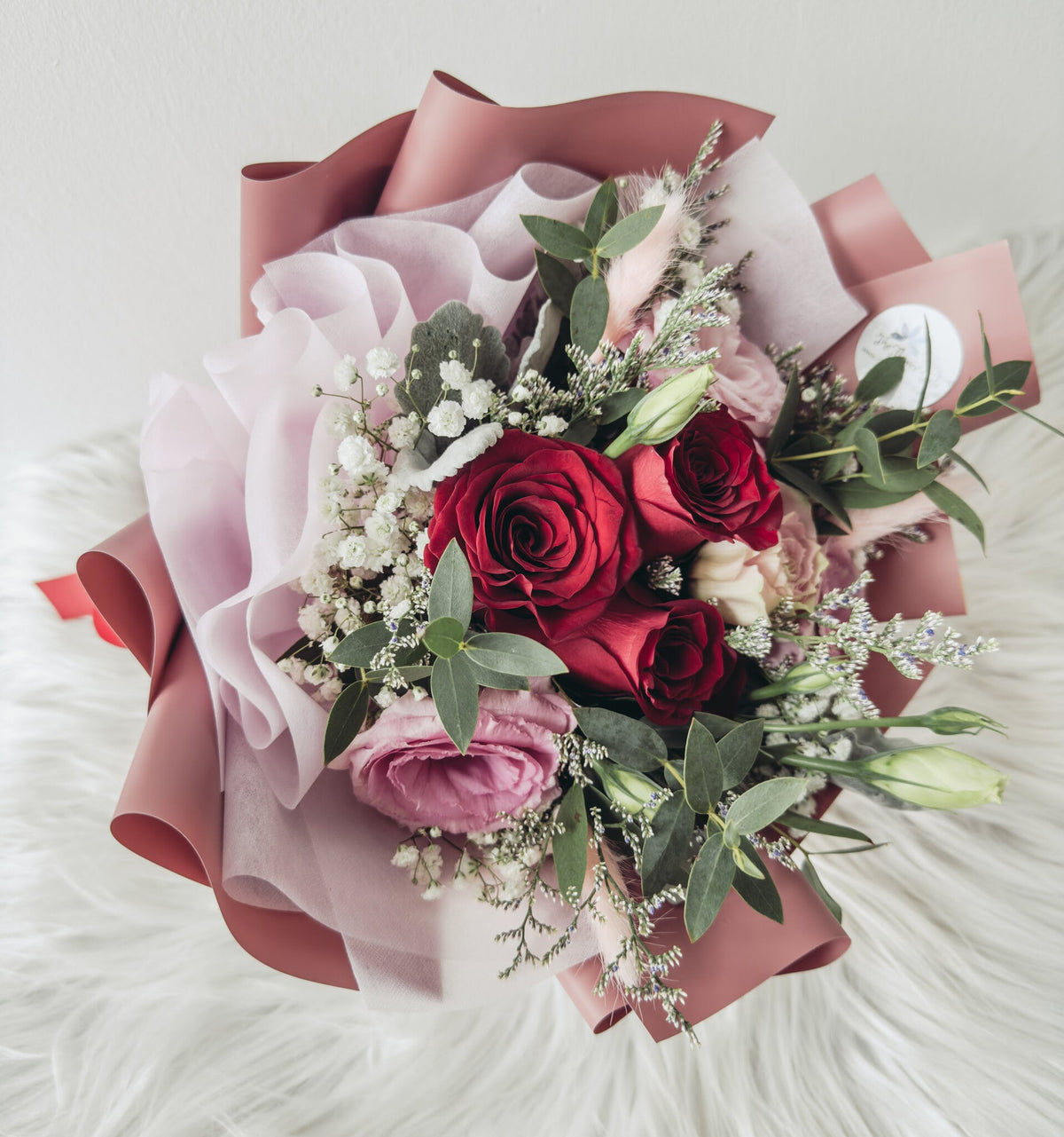 Suki- 3 Stalks Roses Bouquet