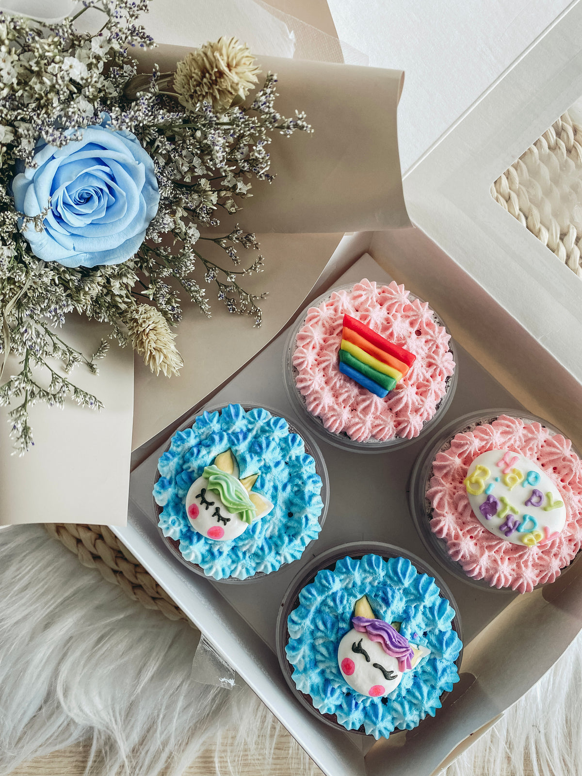 Flowers and cake delivery