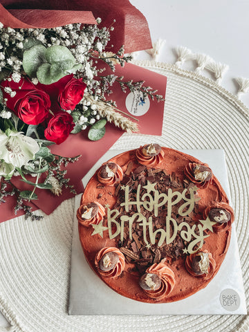 Fresh Roses Bouquet with Chocolate Icecream Cake