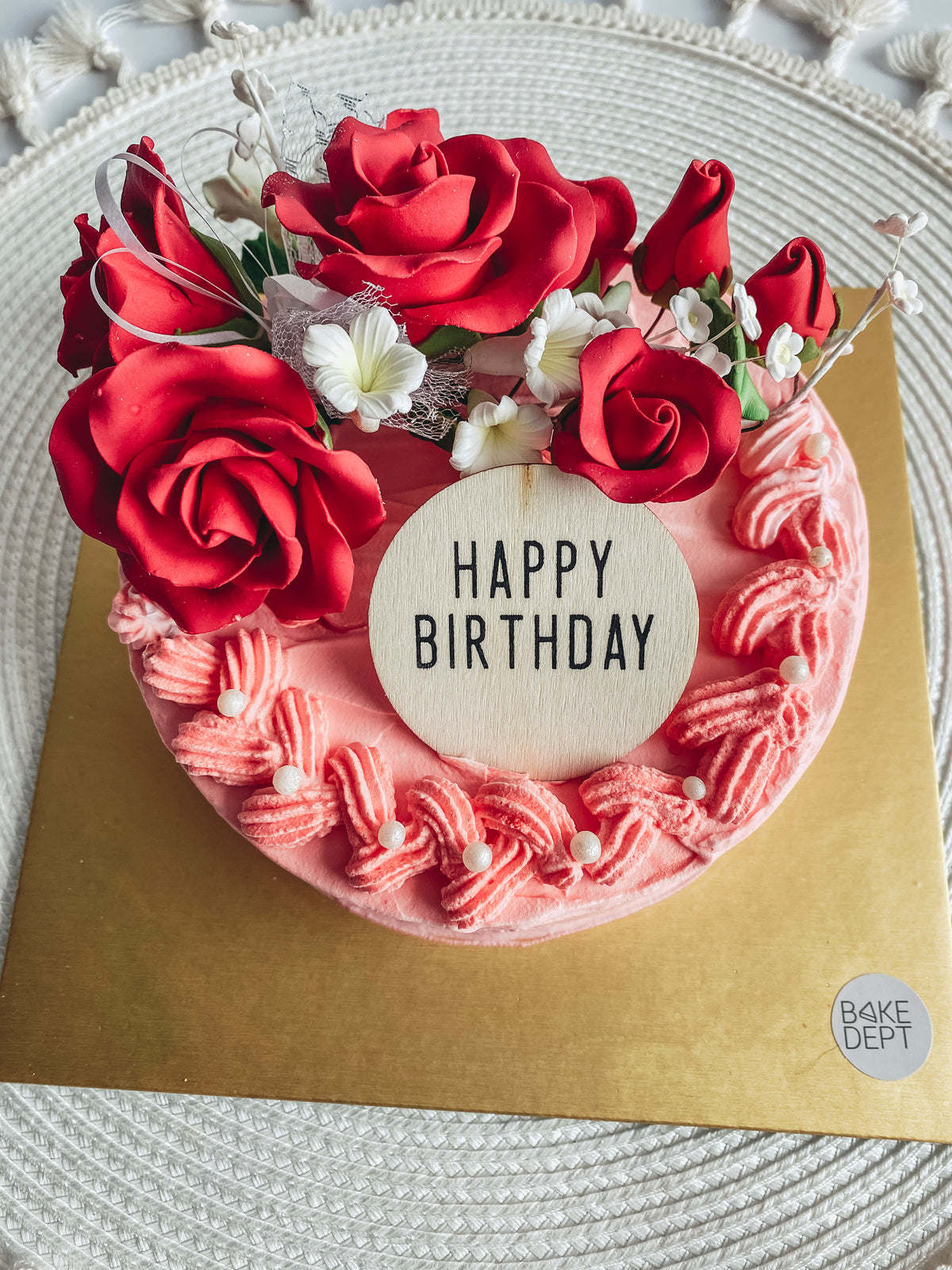 Fresh Roses Bouquet with Durian Icecream Cake